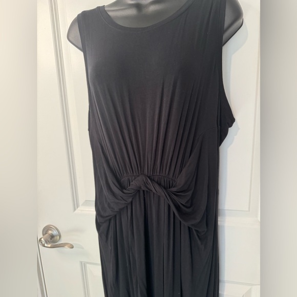 24/7 Tansy Twist Dress - Picture 3 of 10